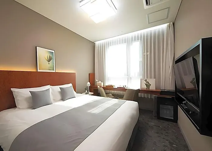 Dm Hotel 3*
