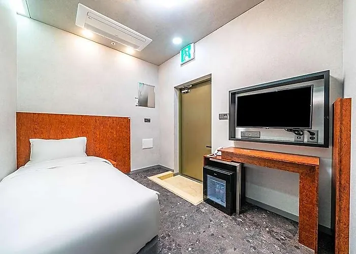 Hotel Dm 3*
