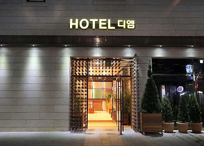 Hotel Dm 3*