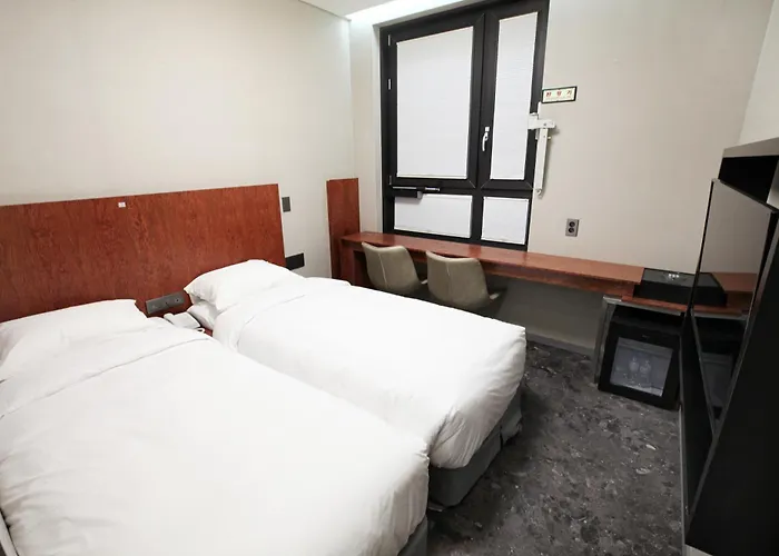 Dm Hotel 3*